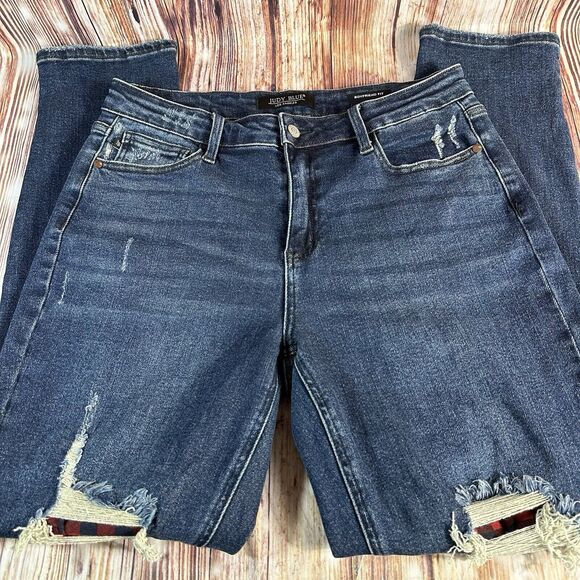 Judy Blue BOYFRIEND FIT Size 13/31 Distressed Mid Rise Jeans Denim Pants 31x30 - Picture 3 of 13